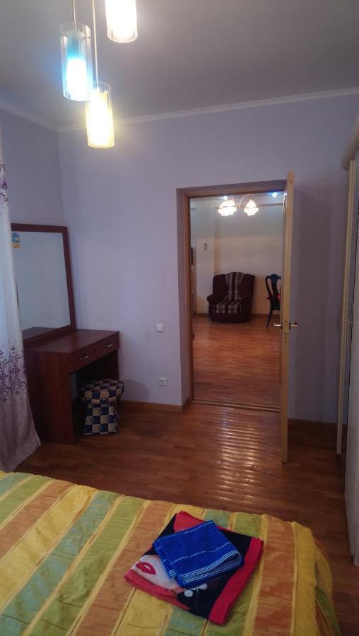 Apartment On Tole Bi Αλμάτι Εξωτερικό φωτογραφία